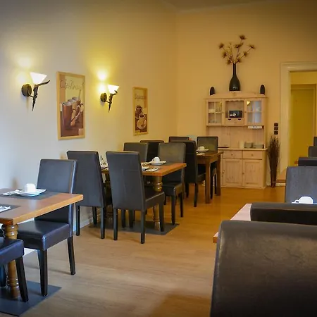 Am Landeshaus Hotel 2*